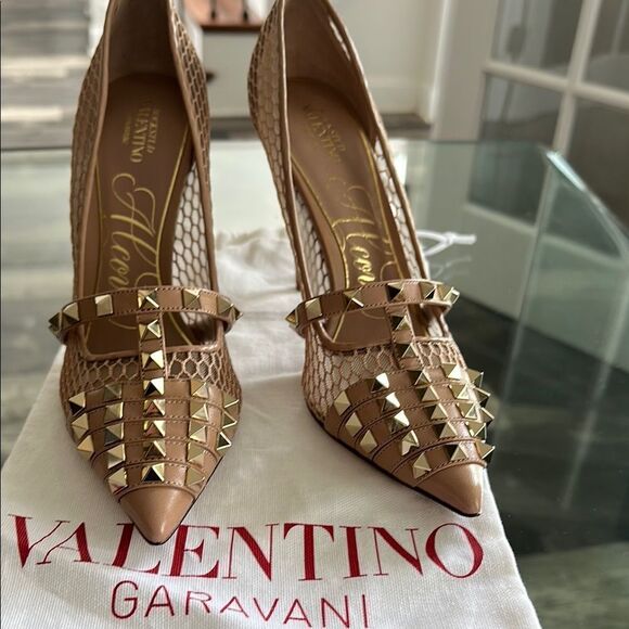 Valentino Garavani Women's Tan Studded Heels - Picture 3 of 11